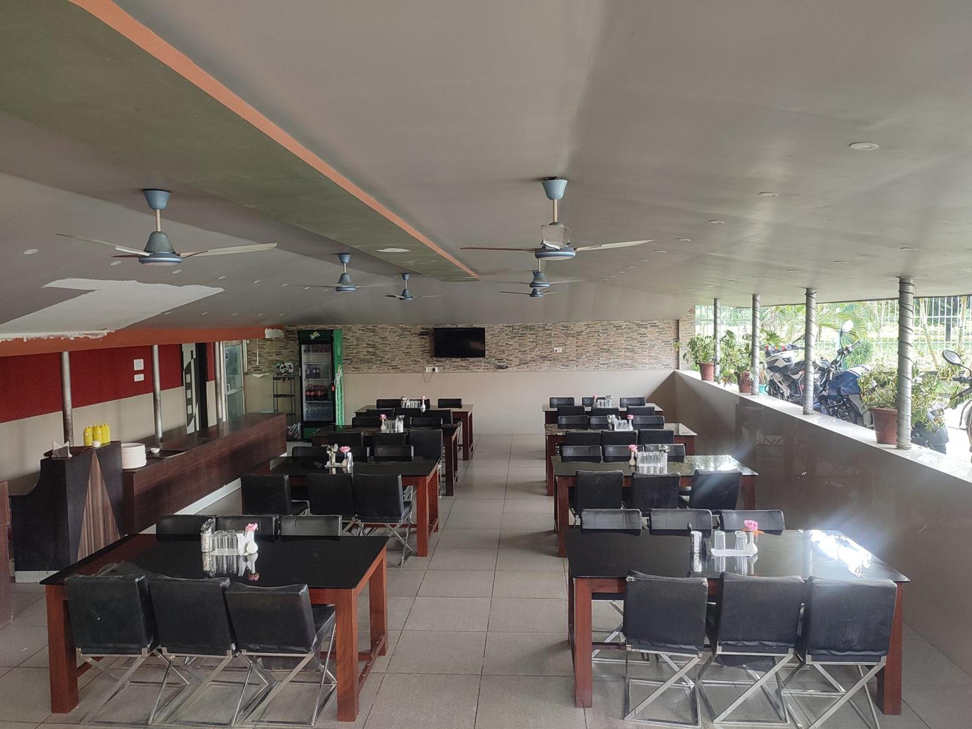 Maa Greenary View - A Holiday Resort Alipur Duar Exterior foto