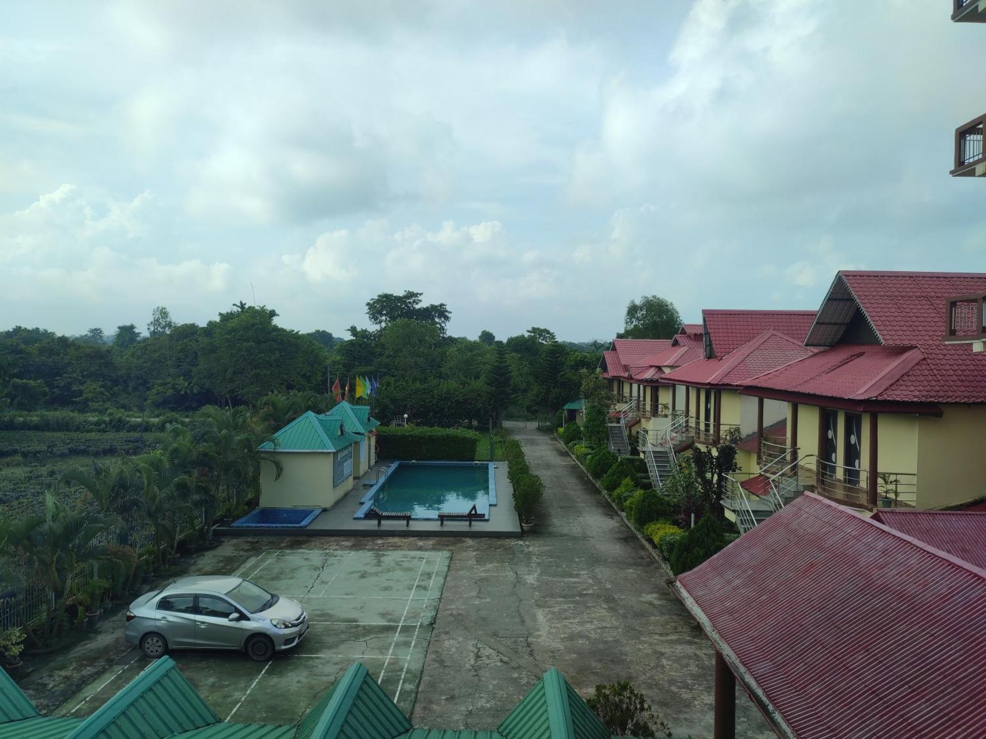 Maa Greenary View - A Holiday Resort Alipur Duar Exterior foto